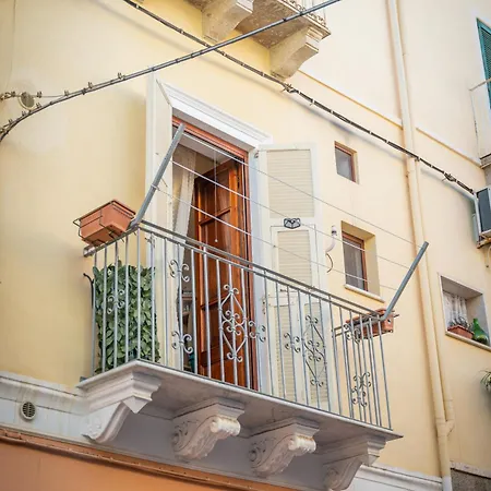 A Ca Da Ruzina カルロフォルテ